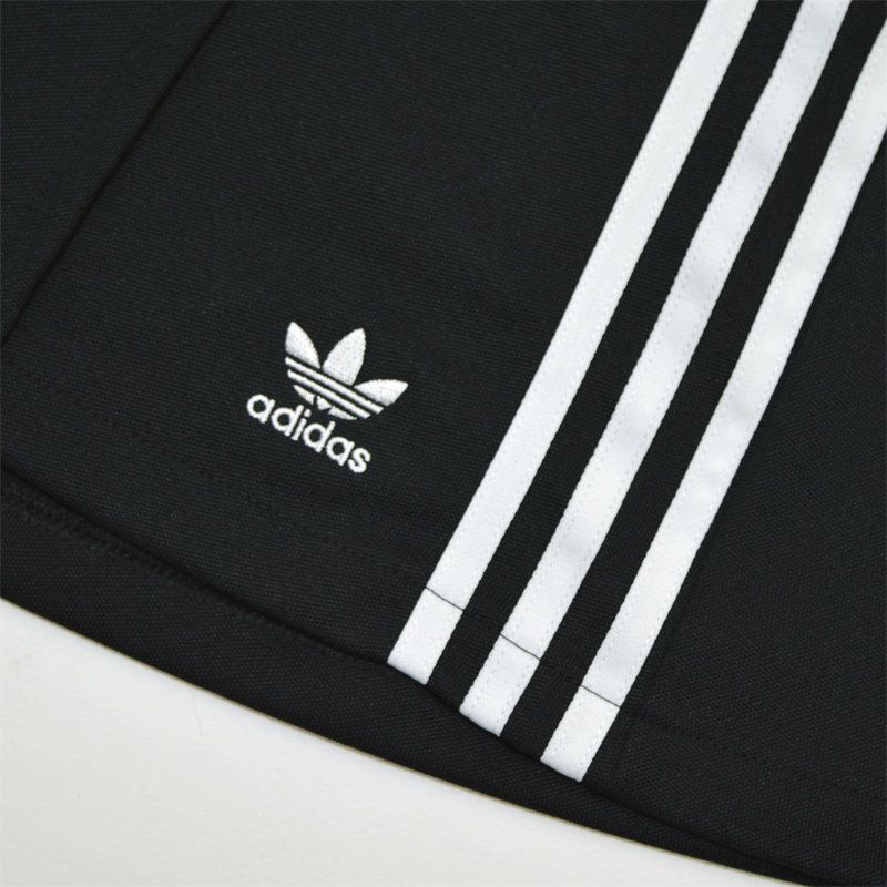 Ya2/レディース/ADIDAS【アディダス】EUF19アディカラークラシックススリーストライプスショートラッピングスカート【正規取扱】2023秋冬