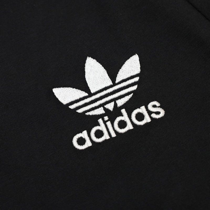 Ya2/アディダスADIDAS/Tシャツ/アディカラークラシックススリーストライプスTシャツ/IA4845/レディース【正規取扱】