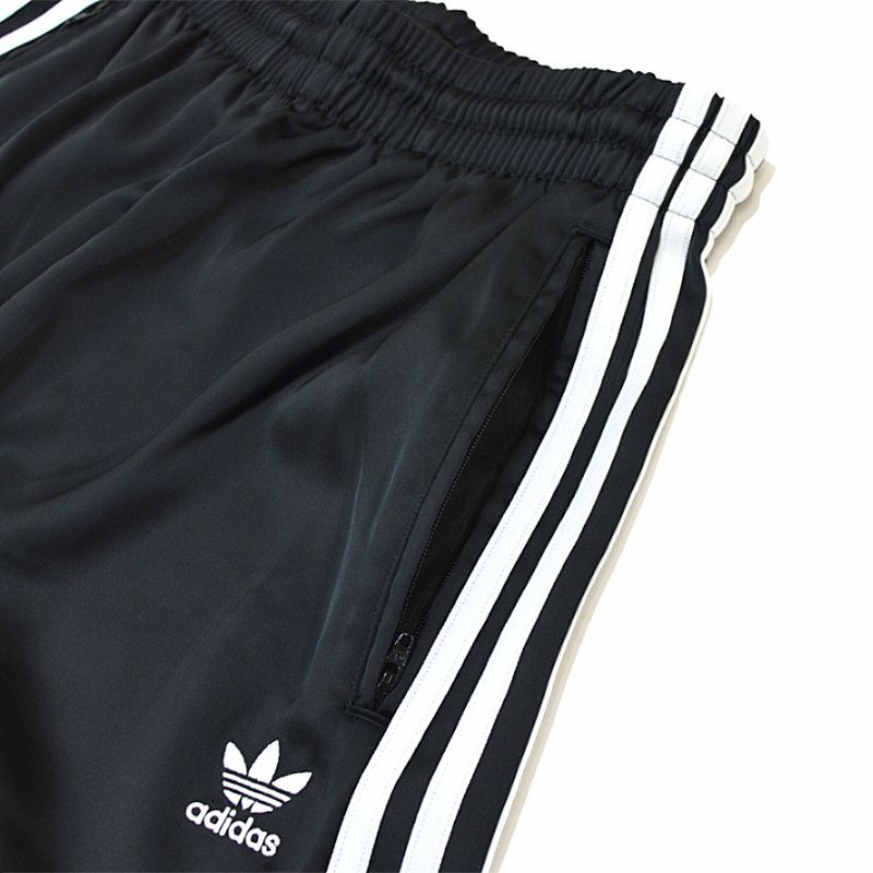 Ya2/レディース/ADIDAS【アディダス】KNZ08サテンワイドレッグトラックパンツ【正規取扱】2024春夏