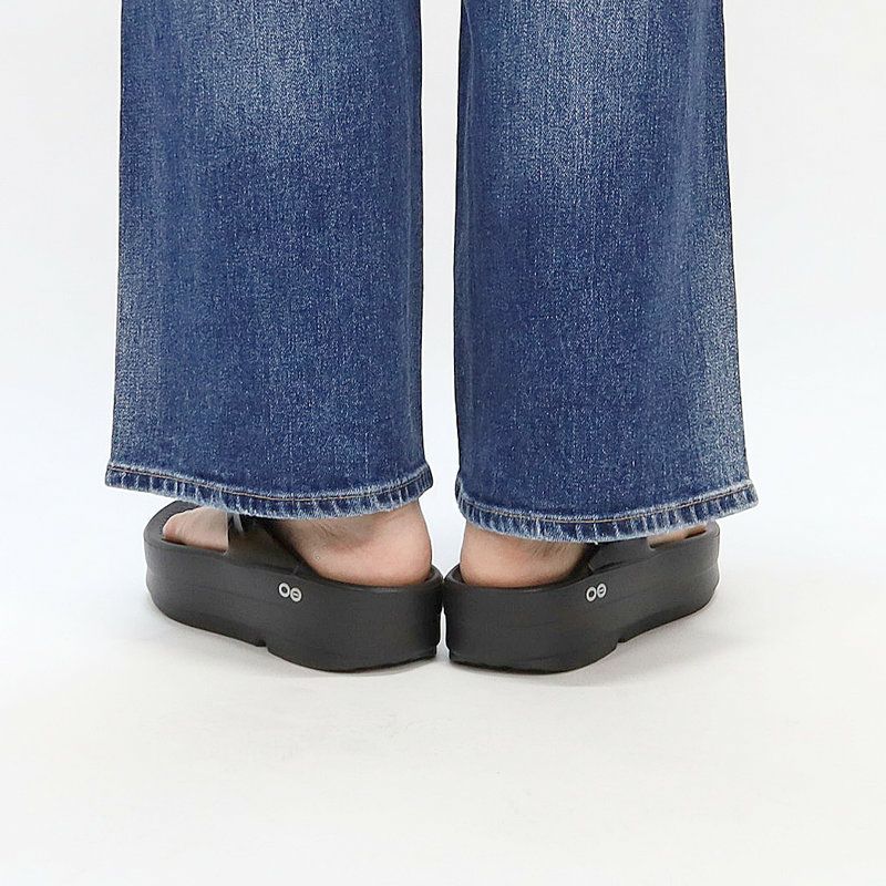 ウーフォス OOFOS/ウーメガ トング OOMEGA THONG【正規取扱