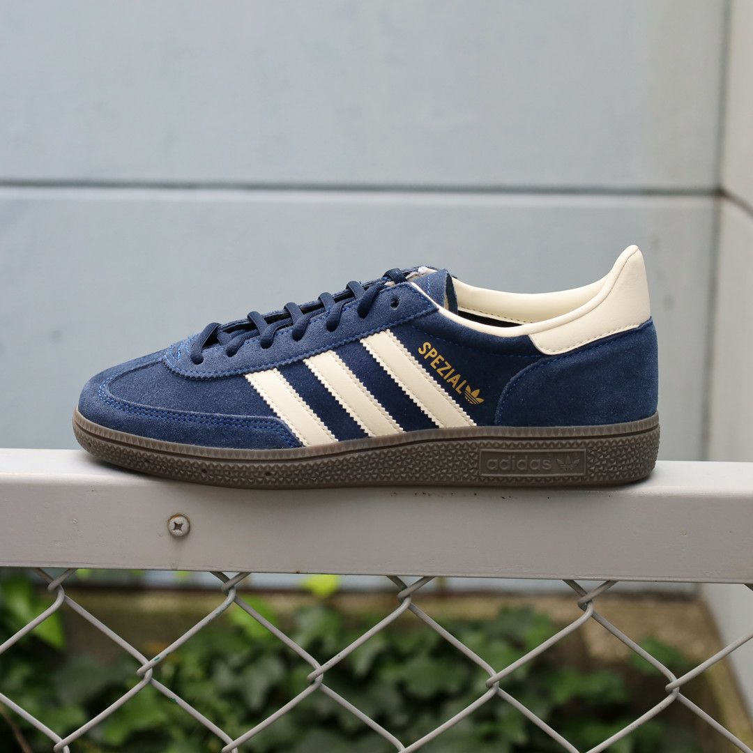 Ya2/アディダスADIDAS/スニーカー/ハンドボールスペツィアルシューズ/IF7087/レディースメンズ【正規取扱】